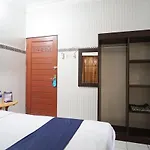 SPOT ON 1854 Sepinggan Asri Syariah Guesthouse
